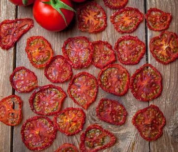 Getrocknete Tomaten und Paprika